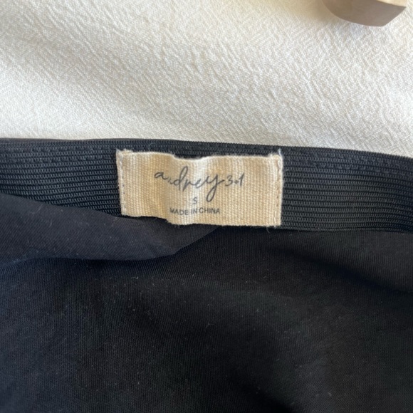 NWOT Black fit and flare satin skirt! - Picture 3 of 3